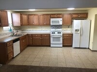 Building Photo - Two Bedroom in Mount Vernon