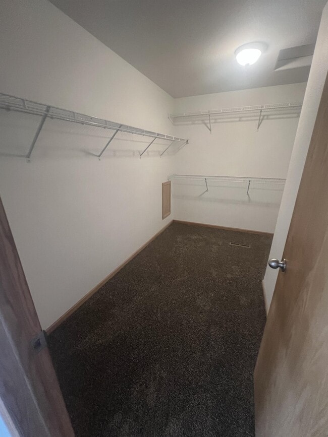 Building Photo - 3322 8th St W