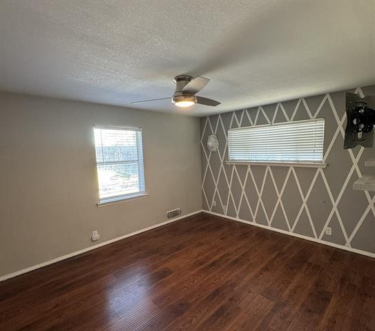 Building Photo - 2615 Gladiolus Ln