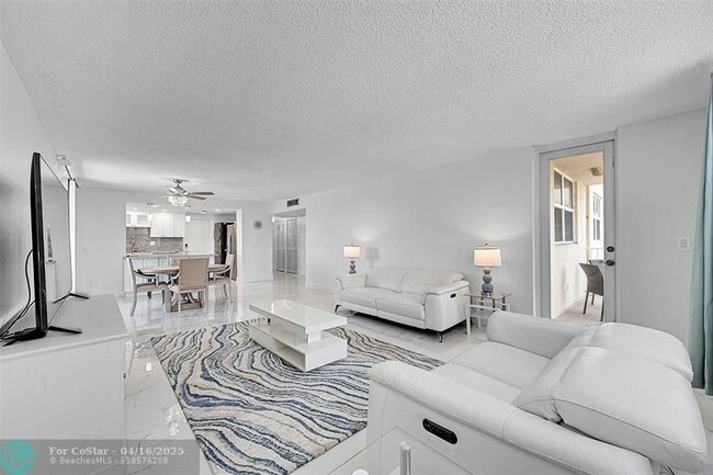 Building Photo - 1401 S Ocean Dr