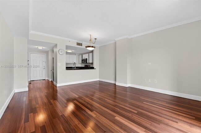 Building Photo - 50 Menores Ave