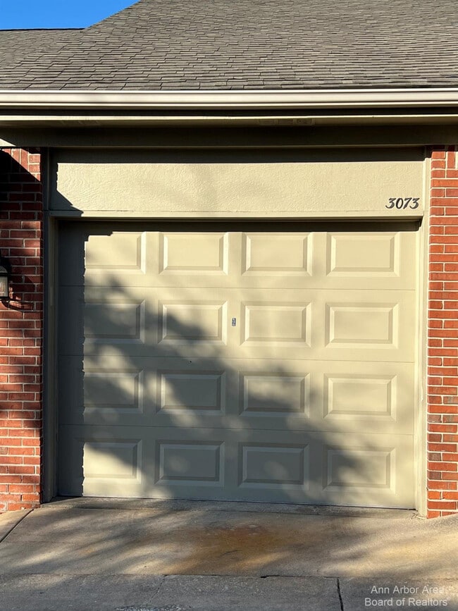 Building Photo - 3073 Cloverly Ct