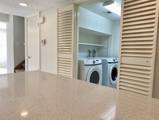 Building Photo - 1259 Blalock Rd