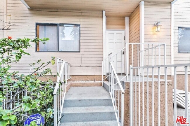 Building Photo - 5340 Wilkinson Ave