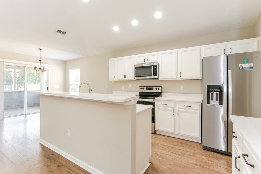Building Photo - 76199 Tideview Ln