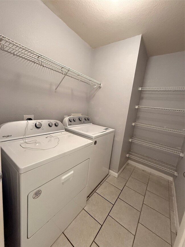 Building Photo - 8026 Arrington Forest Ln