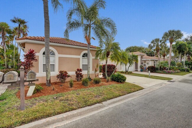 Building Photo - 16658 La Mesa Dr