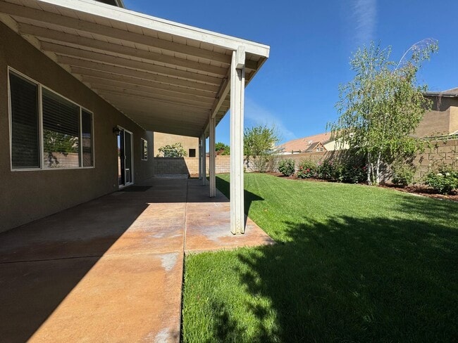 Building Photo - 3701 Pondera St