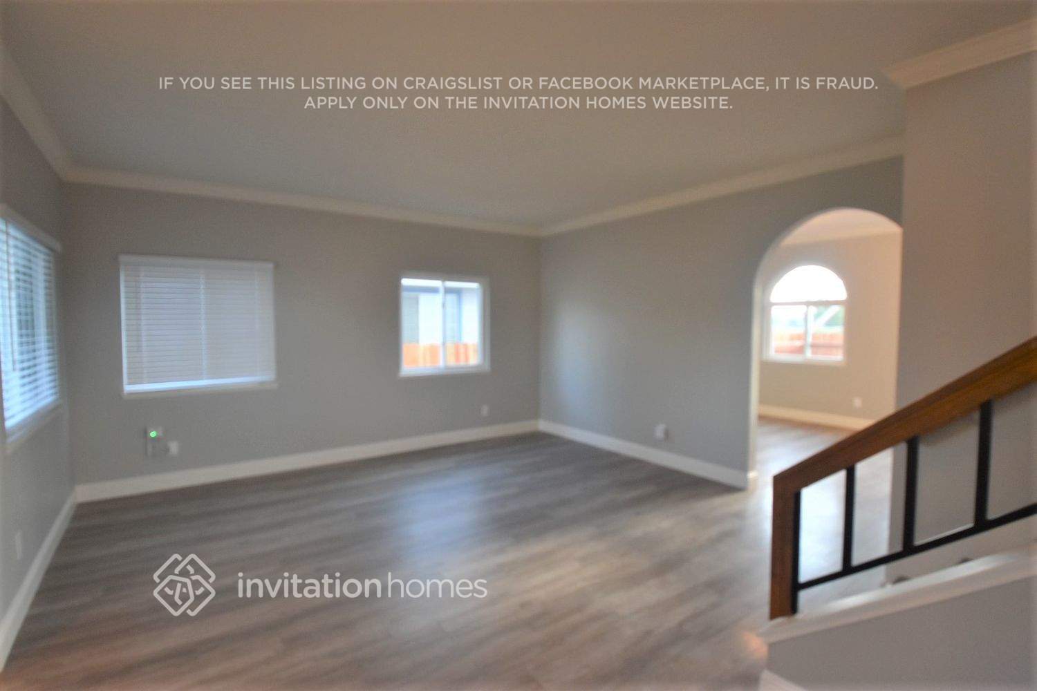Building Photo - 1070 Silk Oak Dr