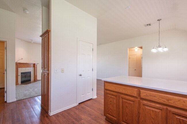 Building Photo - 17405 Bronze Ln
