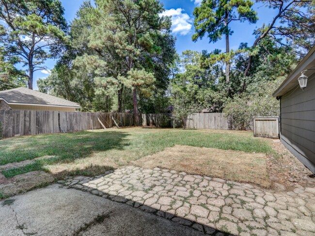 Building Photo - 1951 Round Spring Dr