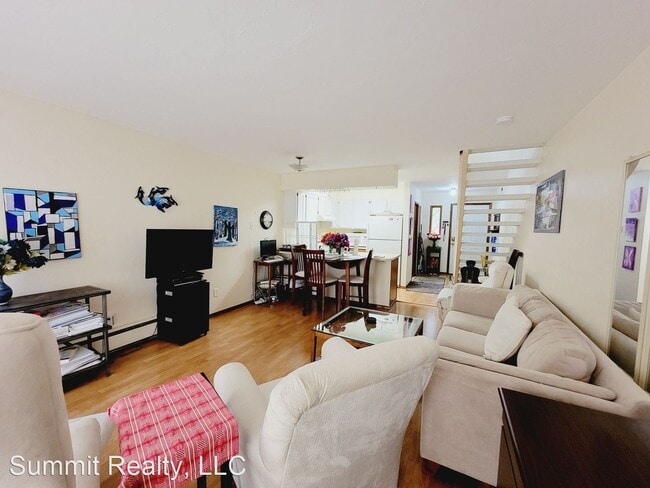 Building Photo - 2 br, 1.5 bath House - 2575 Douglas Hwy 3