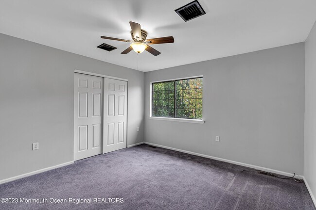 Building Photo - 1168 Sawmill Rd