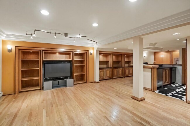 Building Photo - 11742 Lighthouse Ln