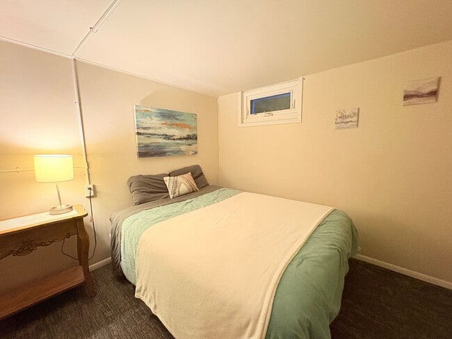 Building Photo - Furnished 1 Bedroom 1 Bath Basement Unit-No Pets-Single Occupancy -NO SMOKING