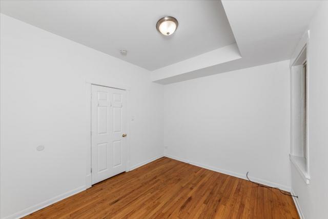 Building Photo - 2 bedroom in Chicago IL 60651