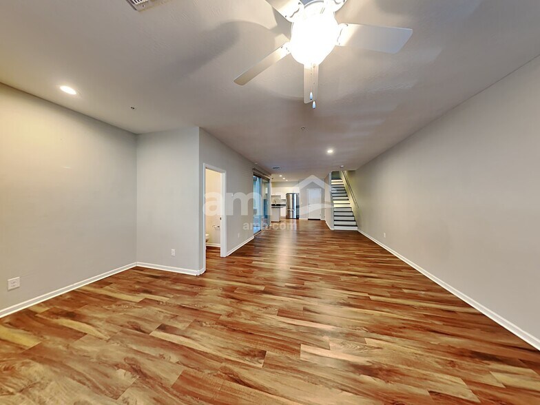 Building Photo - 20727 W Stone Hill Rd