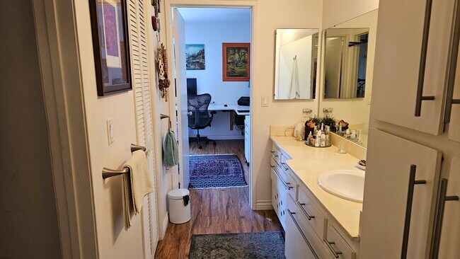 Building Photo - 6780 Friars Rd