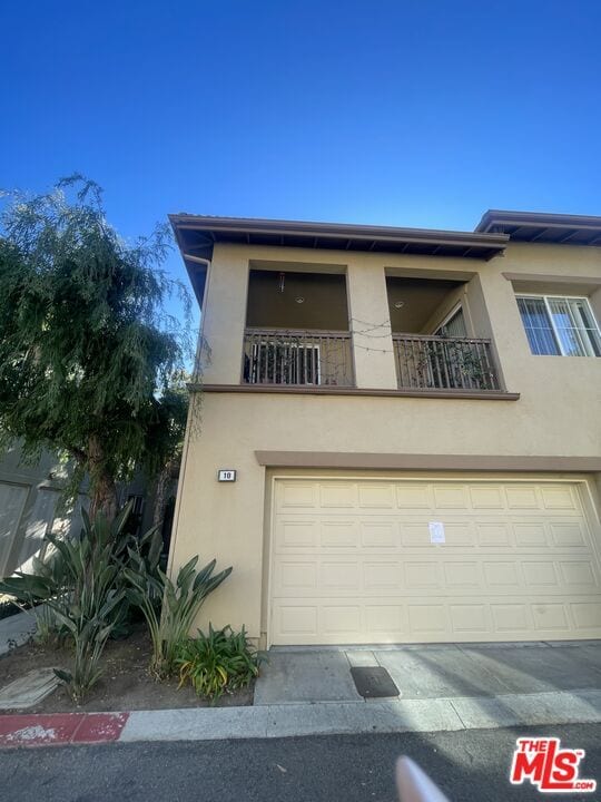 Building Photo - 10 Bolinas