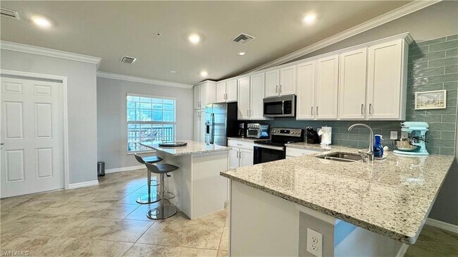 Building Photo - 43011 Greenway Blvd
