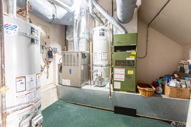 Building Photo - 2759 Union St