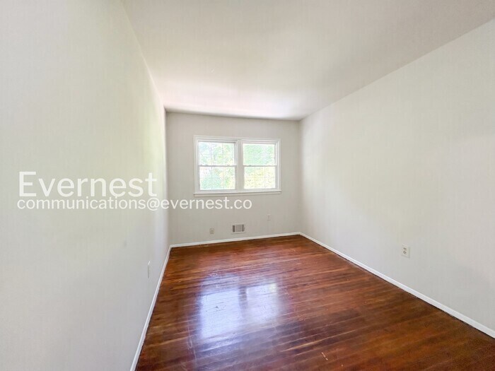 Building Photo - 14806 Bryan Ct