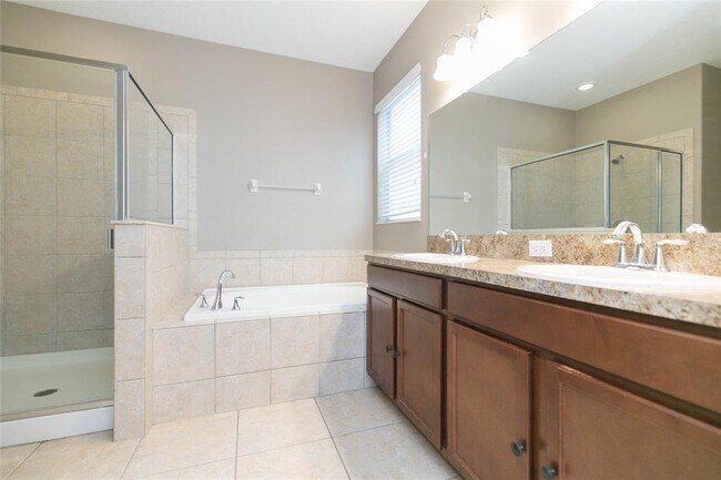 Building Photo - 515 Vista Ridge Dr
