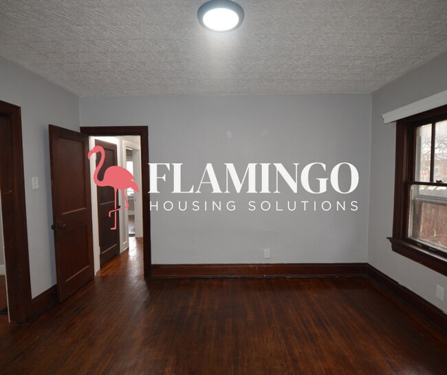 Building Photo - 622 W Fairview Ave