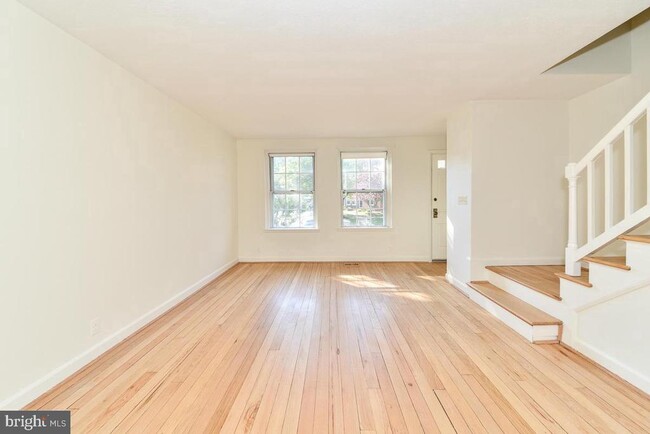 Building Photo - 4875 S 28th St