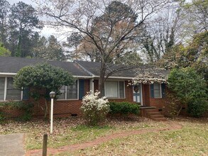 Building Photo - Spacious 3 Bedroom Home – East Side Athens