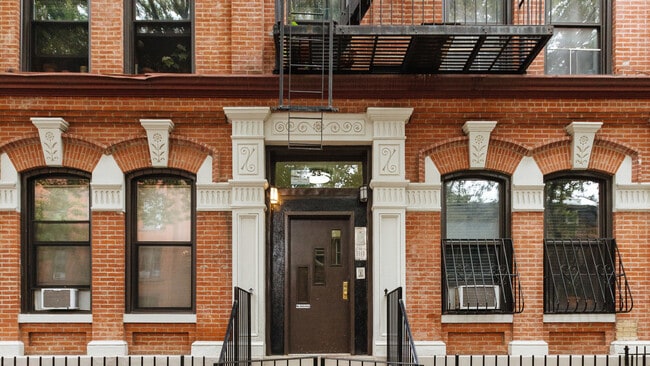 Primary Photo - 53 Clifton Pl