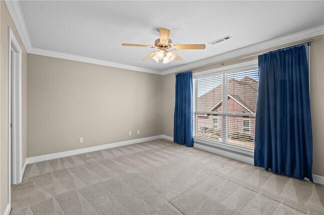 Building Photo - 6683 W Valley View Rd