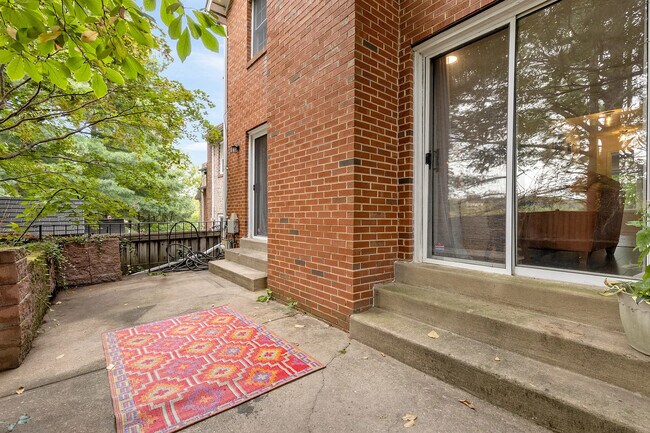 Building Photo - 10855 Lockwood Dr
