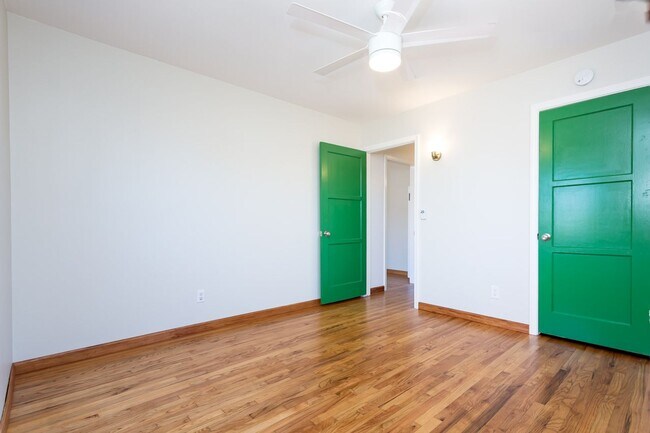 Building Photo - Charming San Diego Home with Large Backyard!