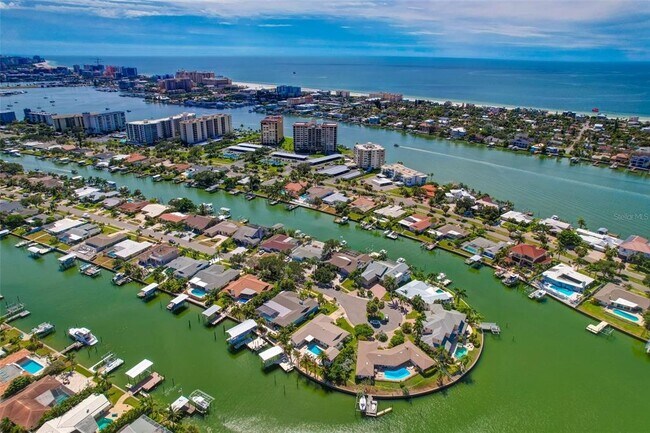 Building Photo - 807 Snug Island