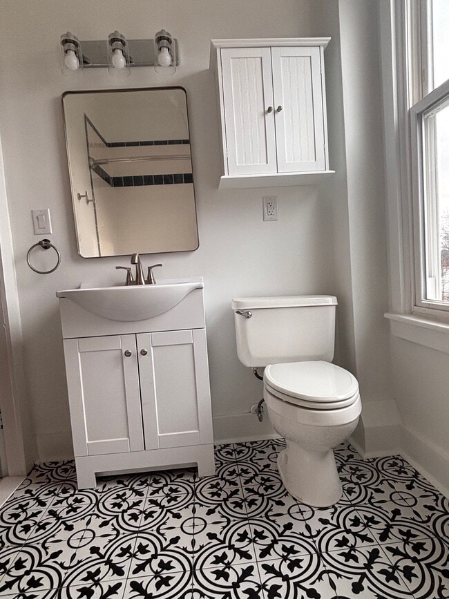 Building Photo - 2419 Semmes Ave