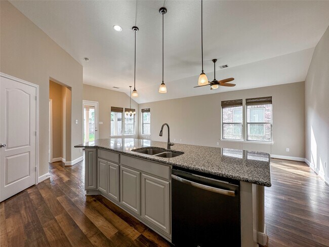 Building Photo - 1613 Cintola Ln