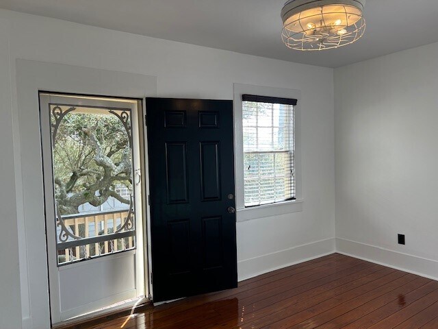 Building Photo - 1212 10th St