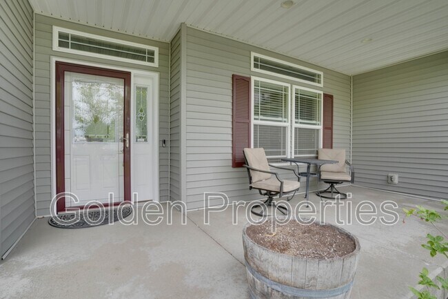 Building Photo - 3045 W Thorndale Loop