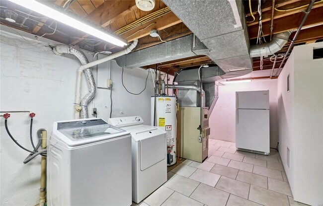 Building Photo - 1120 Terrace Dr