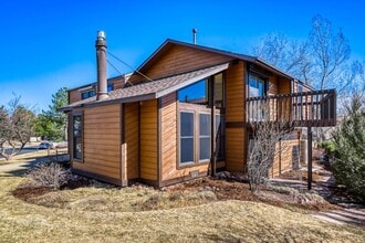 Building Photo - Incredible Shanahan Ridge Home with Flatiron Views