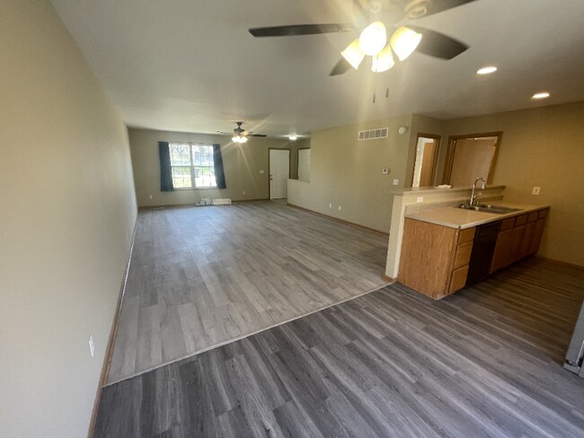 Building Photo - 1417-1417 Barnwood Dr