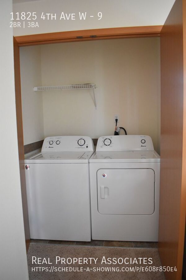 Building Photo - 11825 4th Ave W