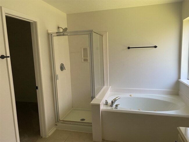 Building Photo - 5523 Autumn Ash Ln