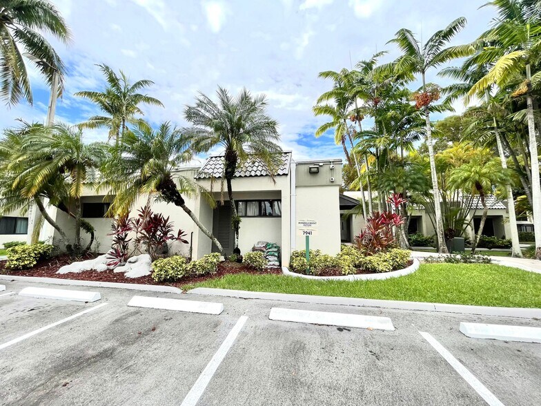 Building Photo - 7909 SW 104th St