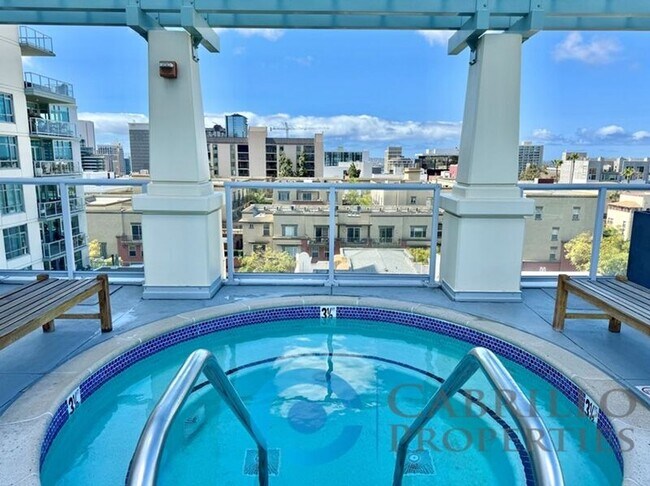 Building Photo - 850 Beech St