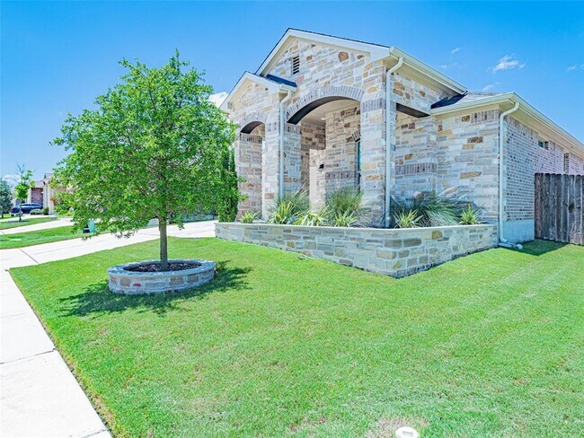 Building Photo - 18212 Anicio Gallo Dr