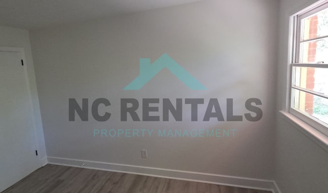 Building Photo - 129 Rocky Knoll Cir