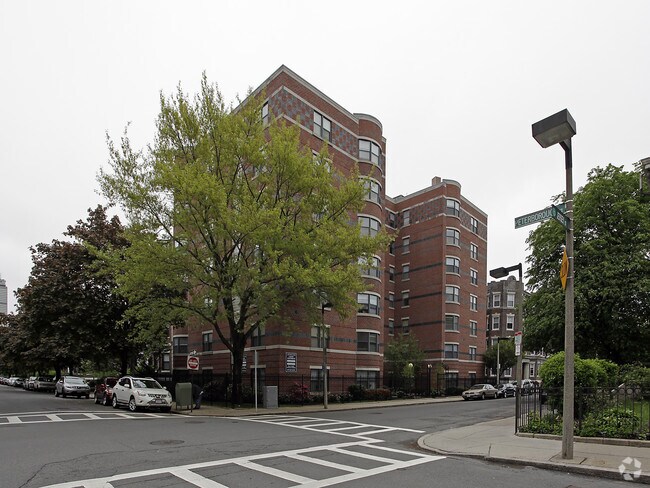 50 Peterborough St. - 100 Jersey Street