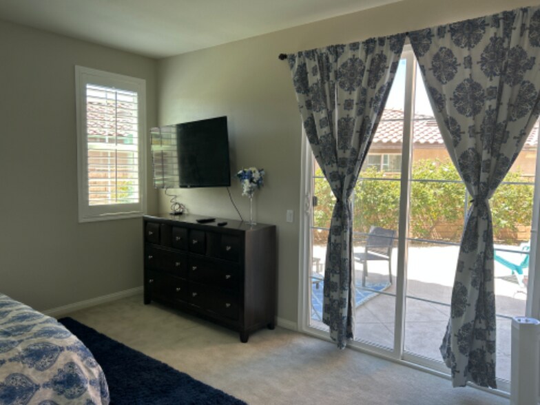 Building Photo - 22265 Pico St